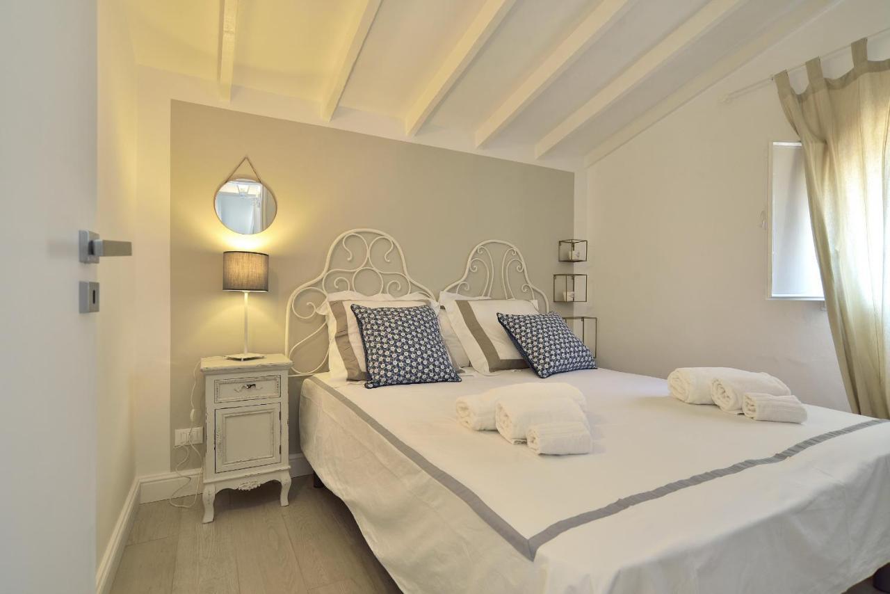 Romantic House Porto Ulisse Apartman Santa Maria Del Focallo Kültér fotó